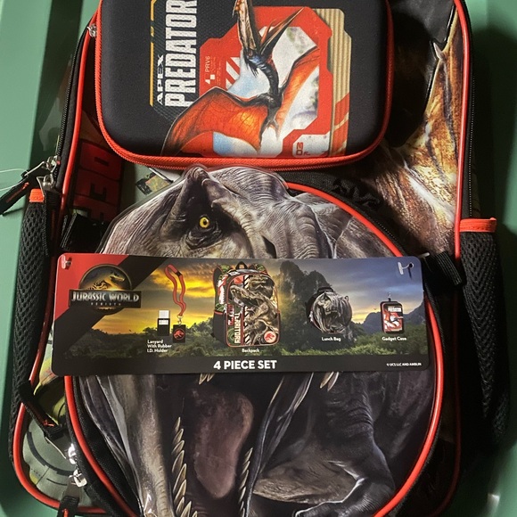 Jurassic World 4-Piece Backpack Set - Picture 1 of 1